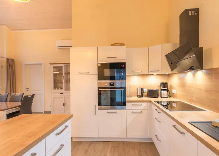 Seeschwalbe 331 * מירו